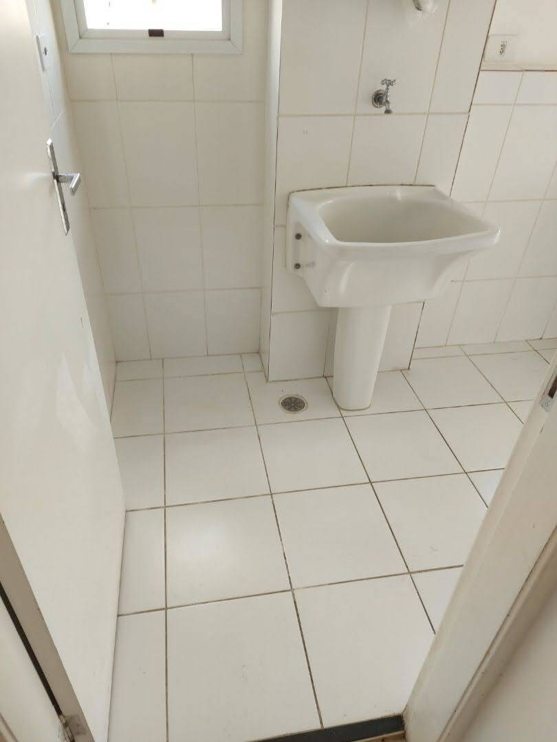 Apartamento à venda e aluguel com 2 quartos, 60m² - Foto 2