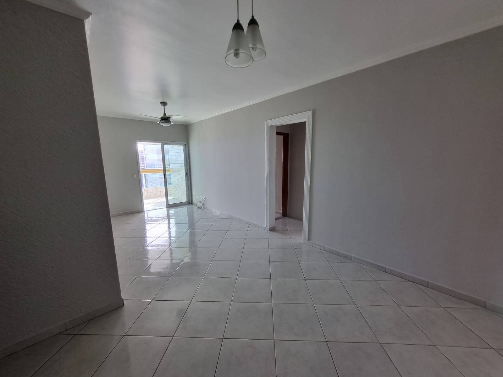 Apartamento para alugar com 2 quartos, 90m² - Foto 4