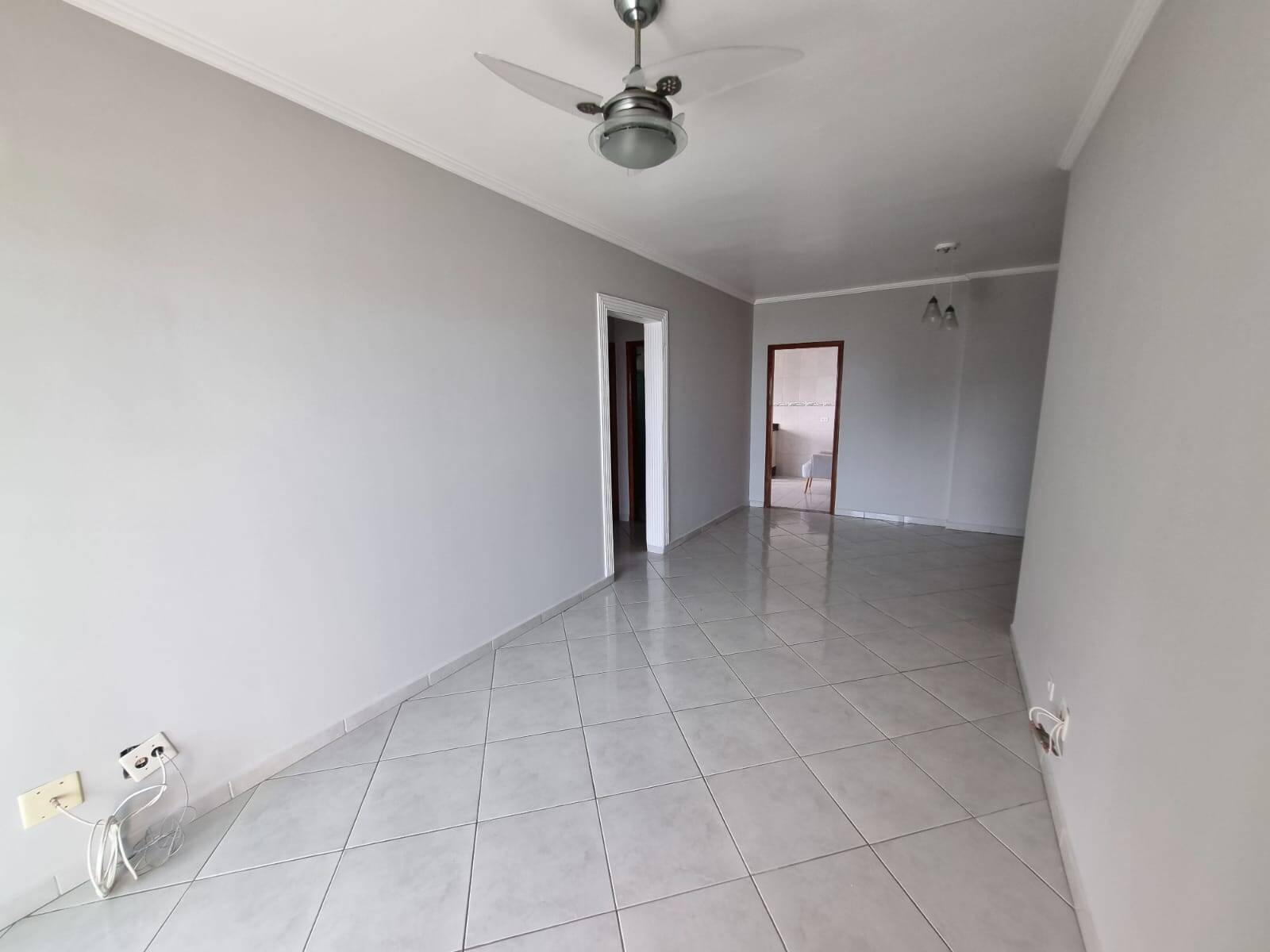 Apartamento para alugar com 2 quartos, 90m² - Foto 6