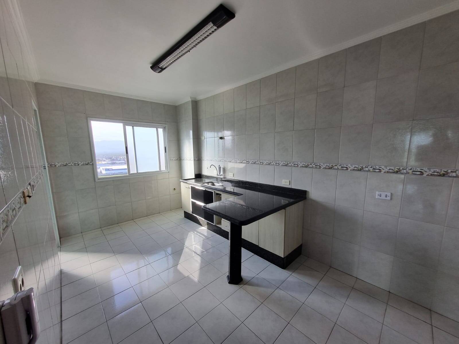 Apartamento para alugar com 2 quartos, 90m² - Foto 11