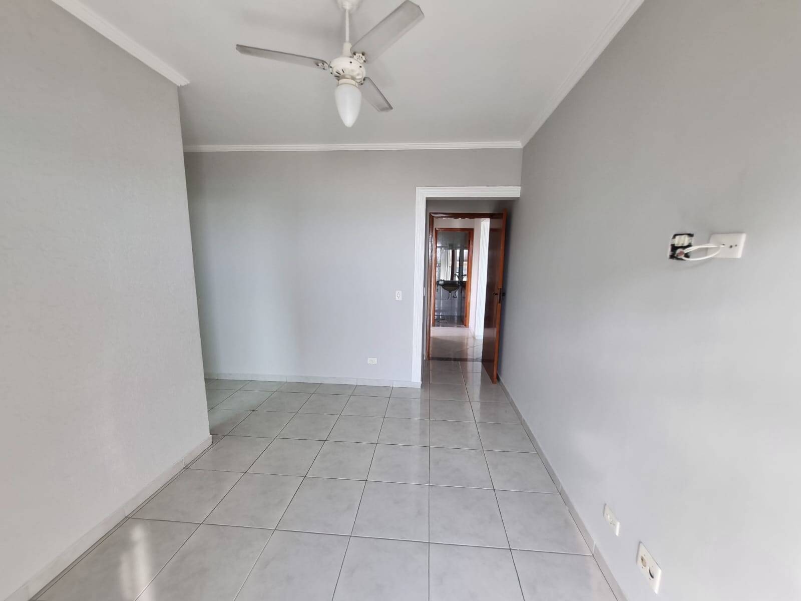 Apartamento para alugar com 2 quartos, 90m² - Foto 9