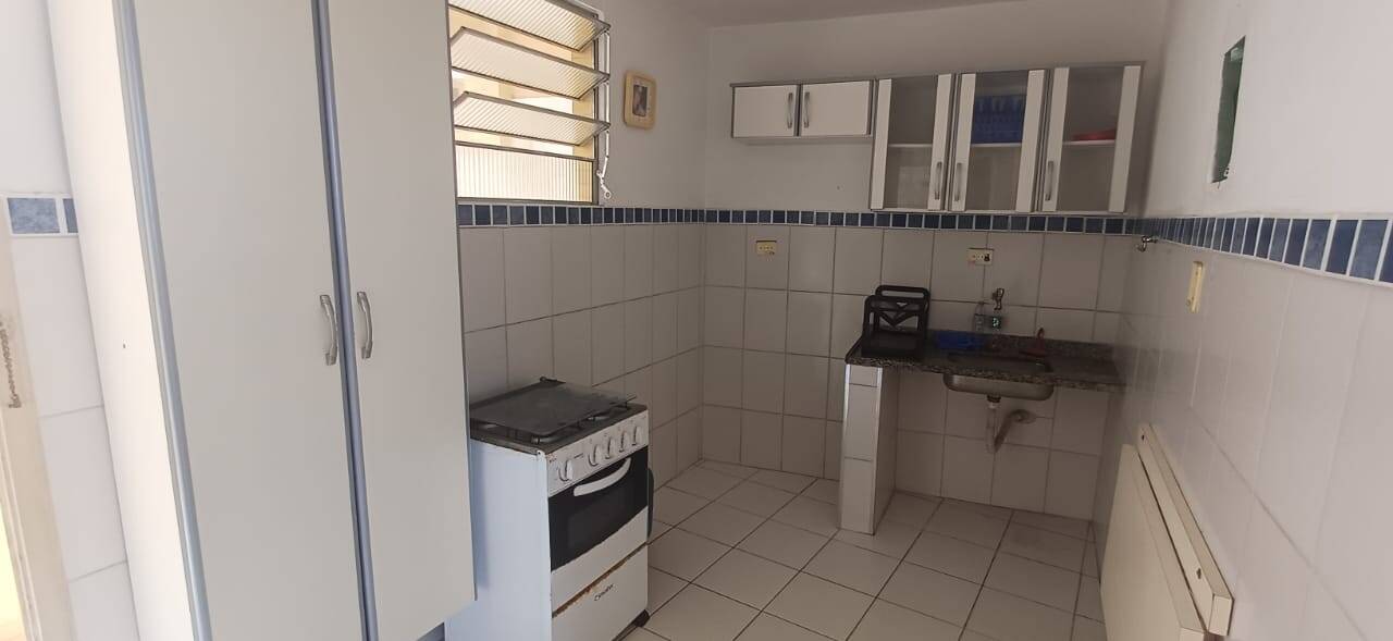 Apartamento para alugar com 1 quarto, 55m² - Foto 12