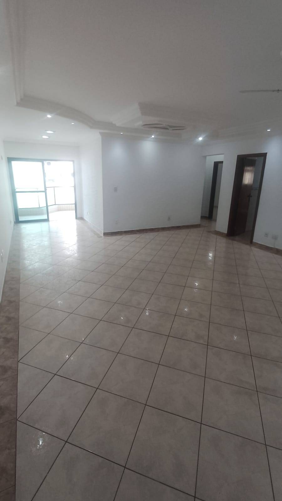 Apartamento, 3 quartos, 220 m² - Foto 2