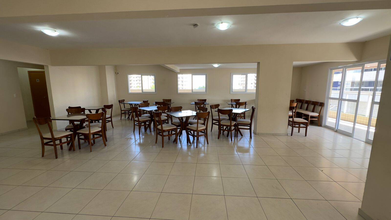 Apartamento para Venda em Praia Grande - 17