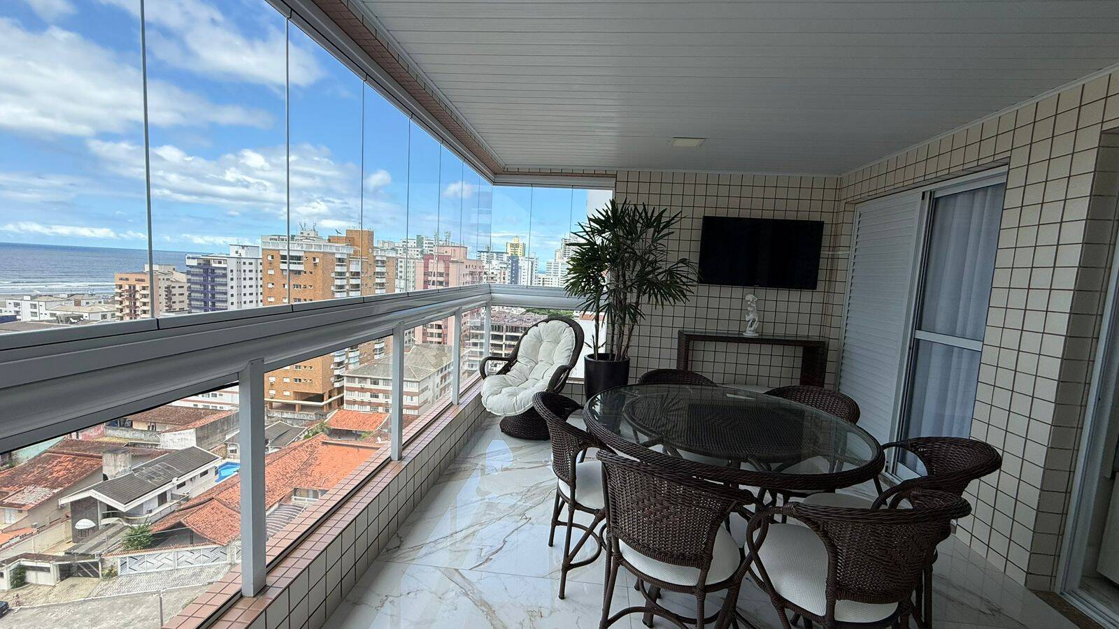 Apartamento, 3 quartos, 145 m² - Foto 1
