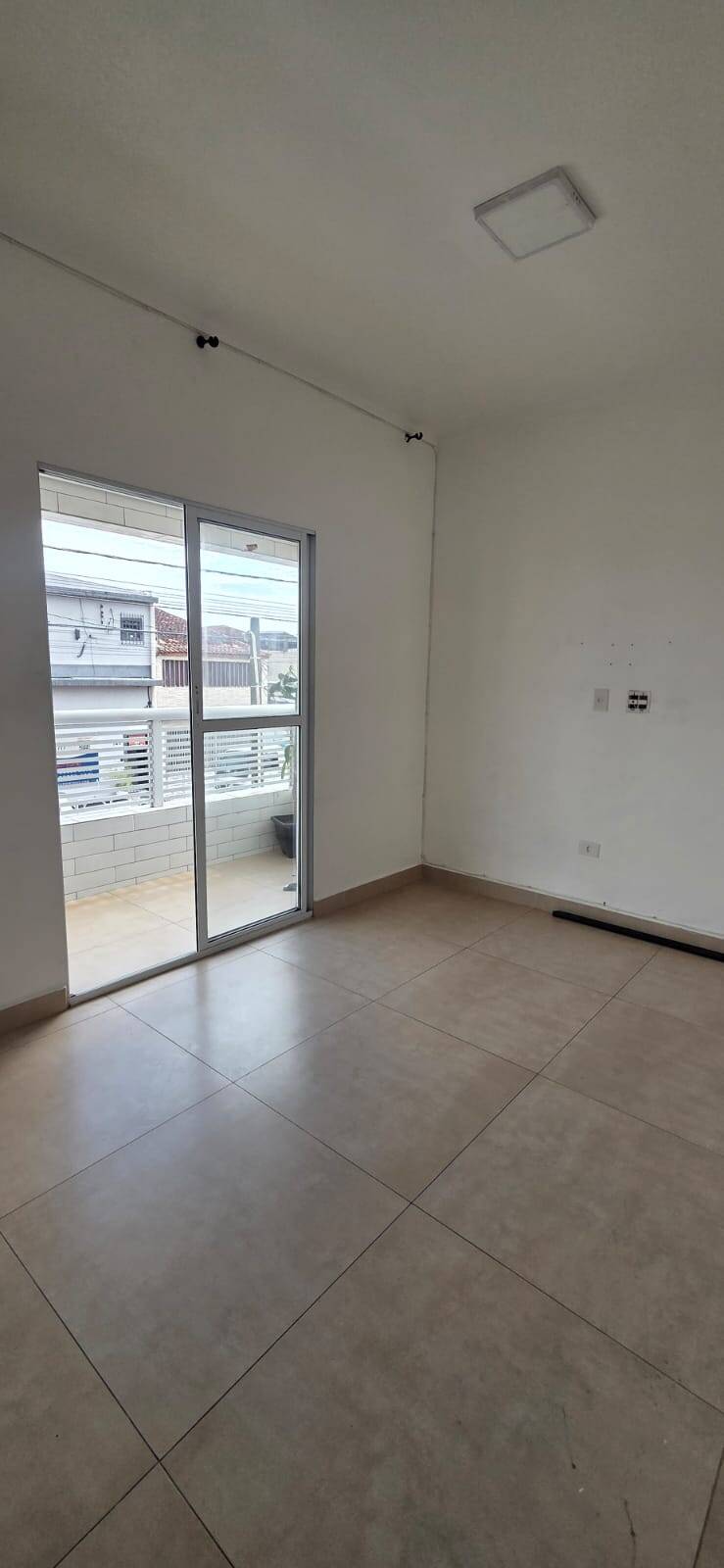 Casa para Locação em Praia Grande - 16