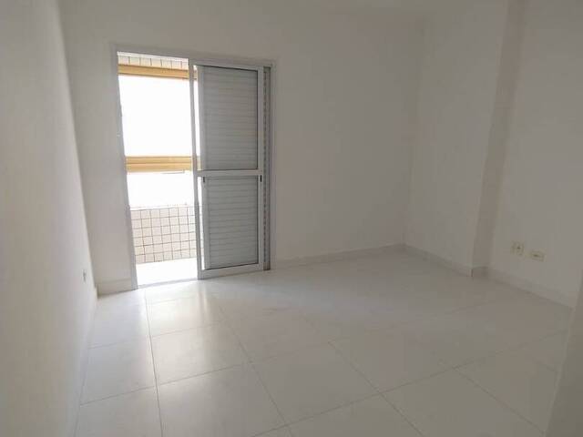 #2200 - Apartamento para Venda em Praia Grande - SP