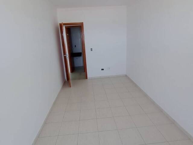 Apartamento para Venda em Praia Grande - 4