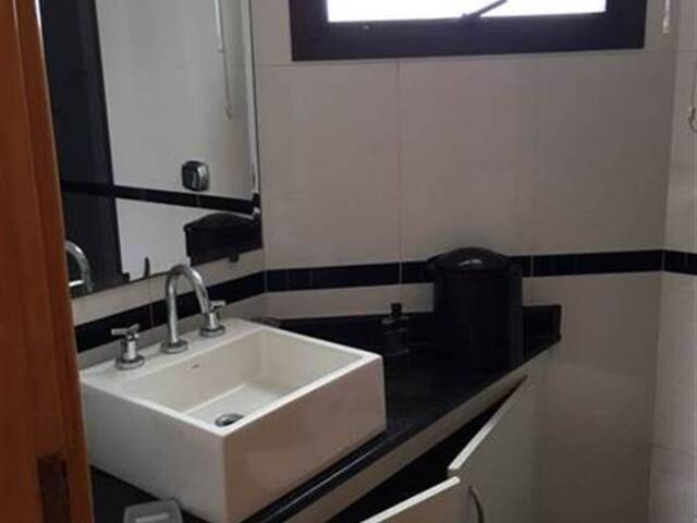 Apartamento para Venda em Vila Tupi - 28