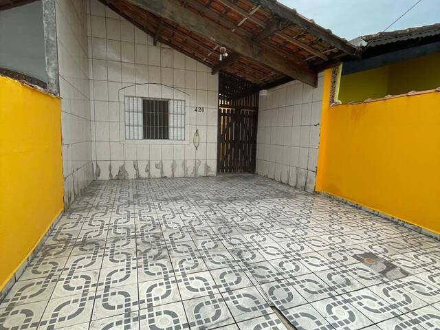 #3135 - Casa para Venda em Praia Grande - SP